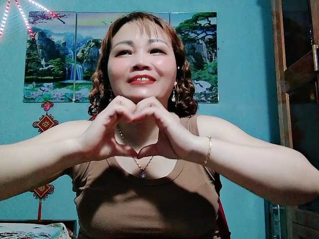 Linhanhsex2k live cam on BongaCams