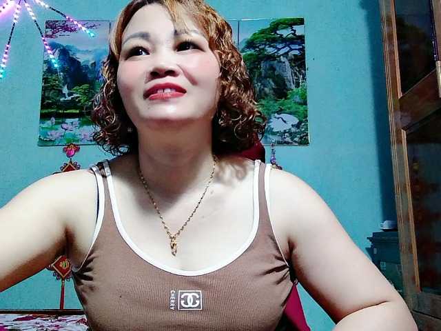 Linhanhsex2k live cam on BongaCams