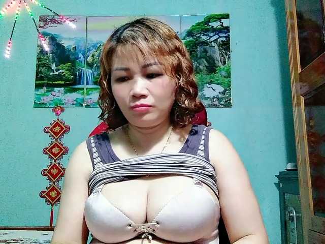 Linhanhsex2k live cam on BongaCams