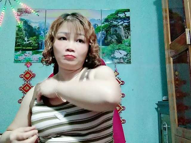 Linhanhsex2k — live female cam