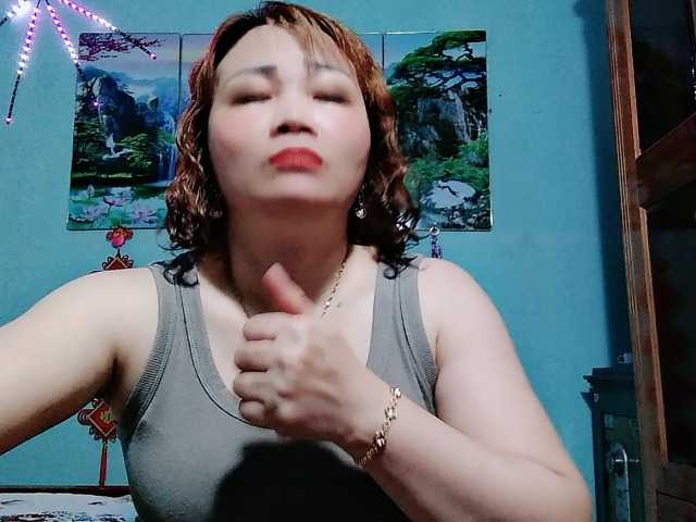 Linhanhsex2k live cam on BongaCams
