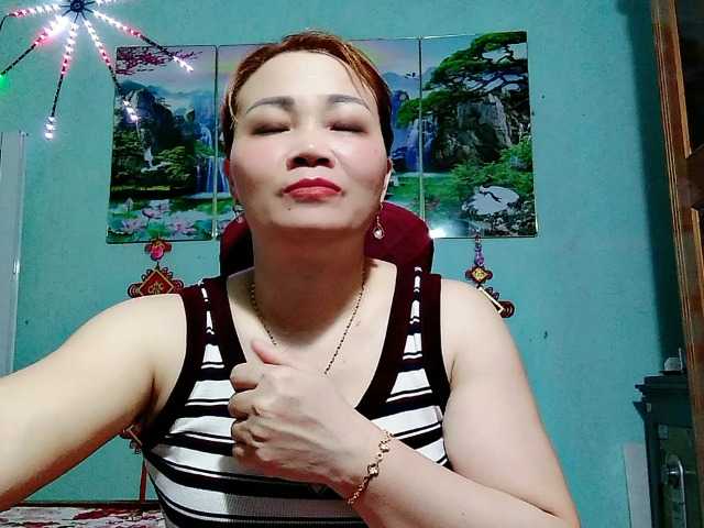 Linhanhsex2k live cam on BongaCams