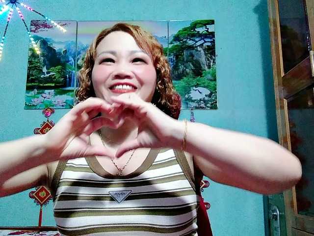 Linhanhsex2k live cam on BongaCams