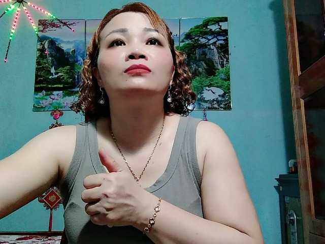 Linhanhsex2k live webcam show