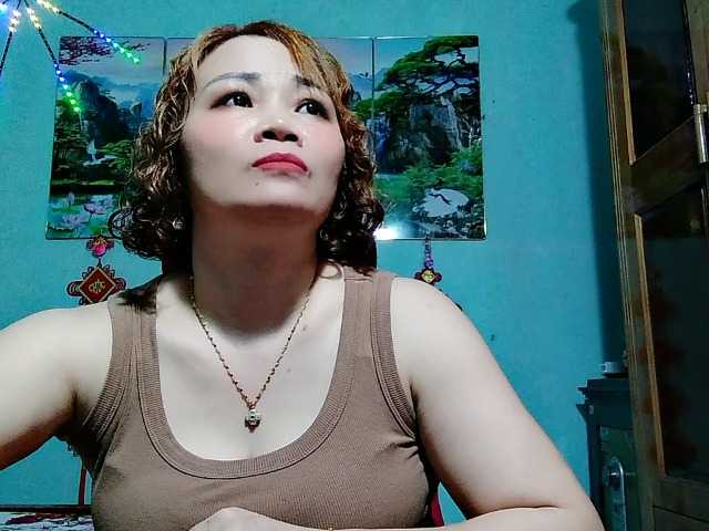 Linhanhsex2k live webcam show