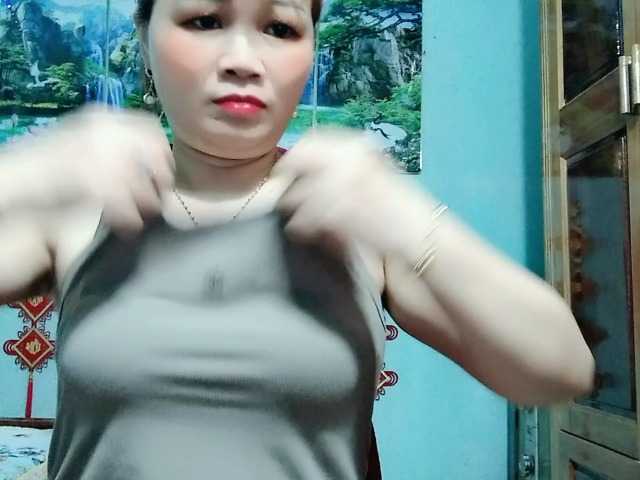 Linhanhsex2k live cam on BongaCams