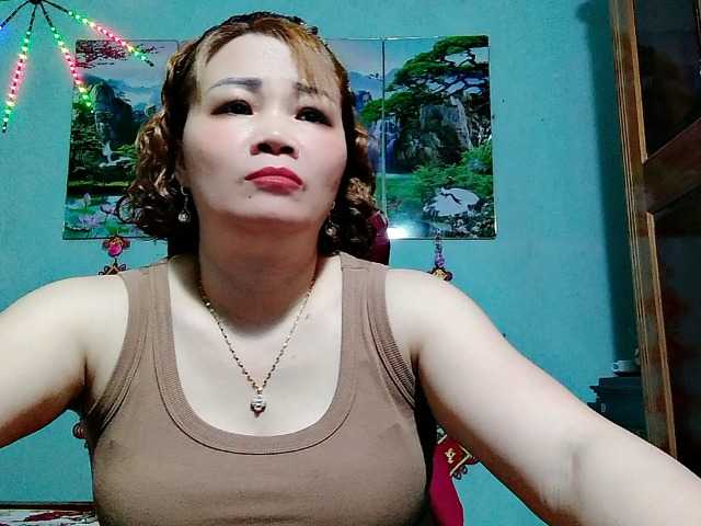 Linhanhsex2k live webcam show