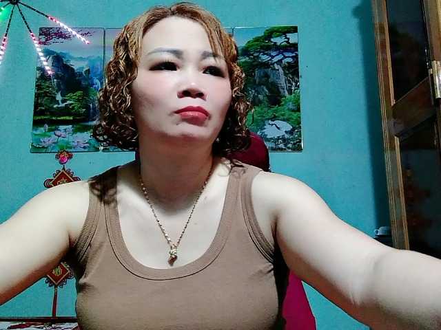 Linhanhsex2k live webcam show