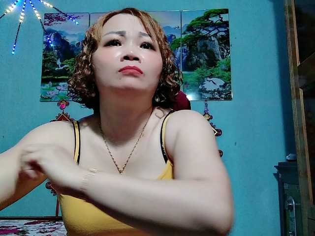 Linhanhsex2k live cam on BongaCams