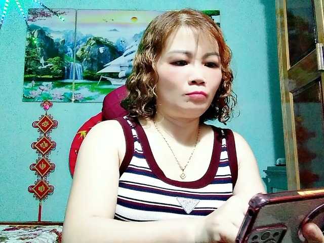 Linhanhsex2k live cam on BongaCams