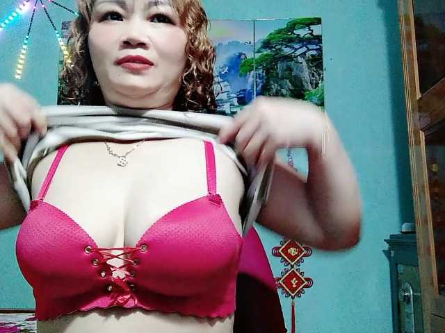 Linhanhsex2k live cam on BongaCams