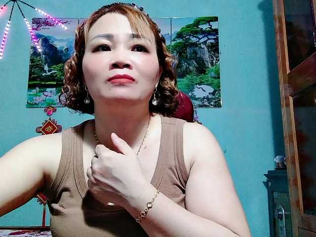 Linhanhsex2k live webcam show
