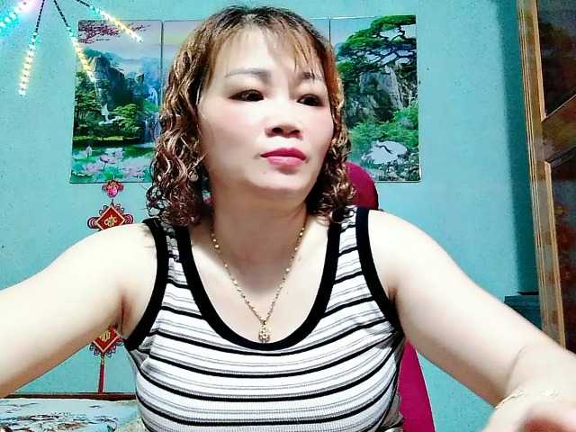 Linhanhsex2k live cam on BongaCams