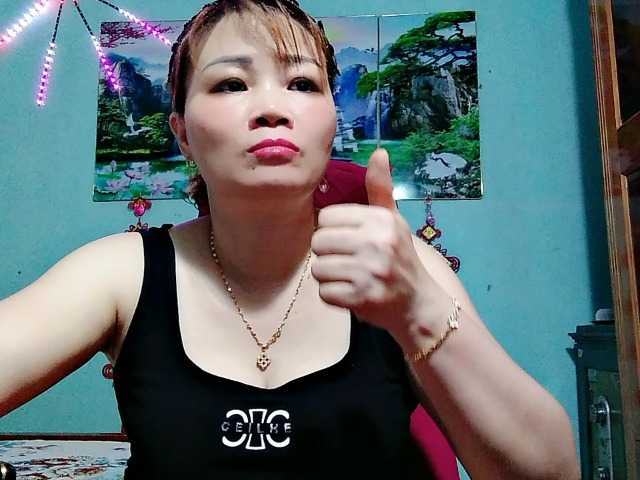 Linhanhsex2k live cam on BongaCams