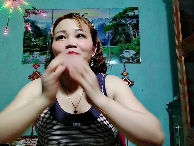 Linhanhsex2k live webcam show
