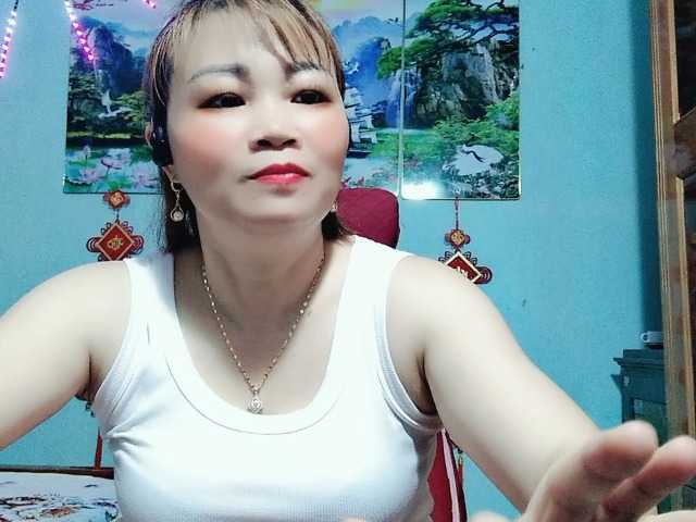 Linhanhsex2k's BongaCams show and profile