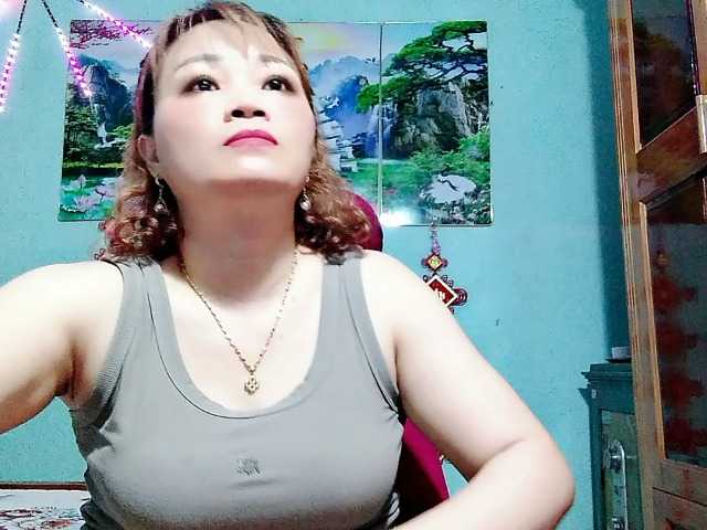 Linhanhsex2k live cam on BongaCams