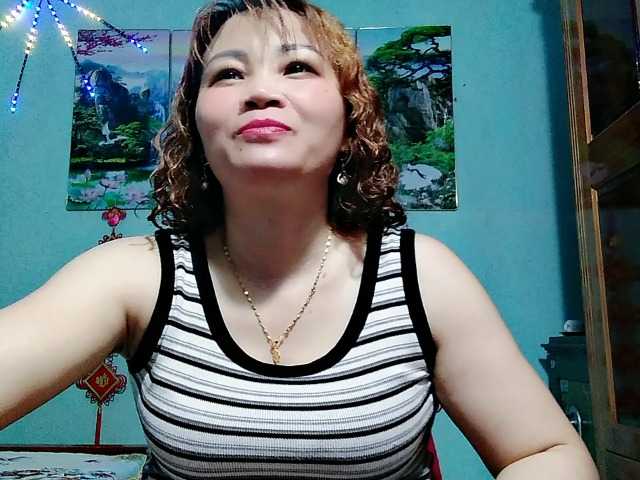 Linhanhsex2k live cam on BongaCams