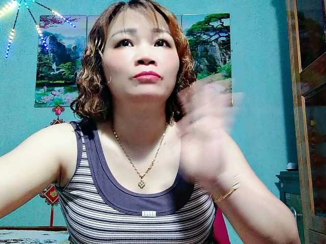 Linhanhsex2k, live now on BongaCams
