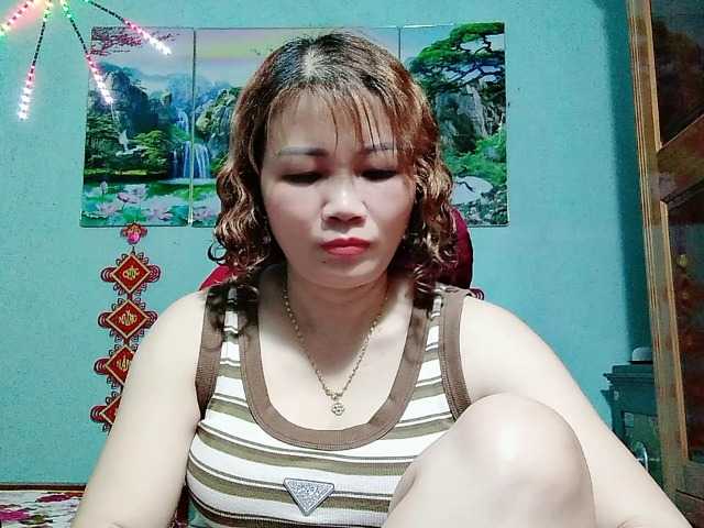 Linhanhsex2k — live female cam