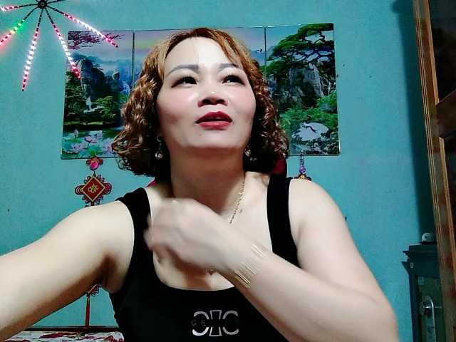 Linhanhsex2k live webcam show