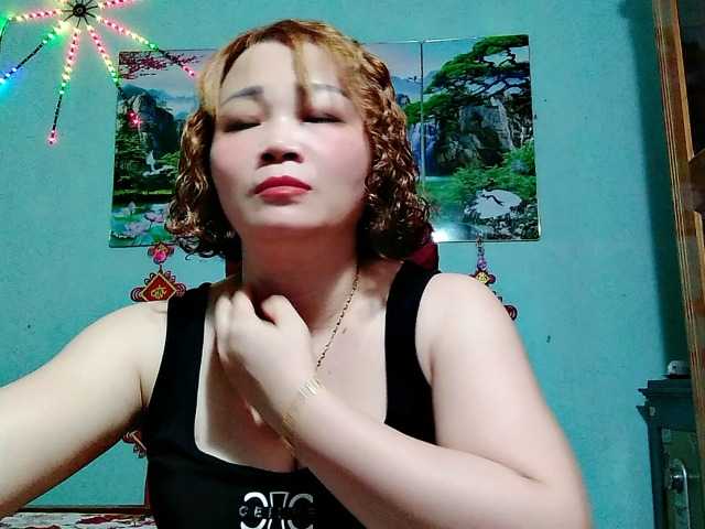 Linhanhsex2k live webcam show