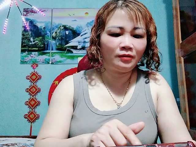 Linhanhsex2k live cam on BongaCams