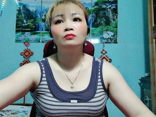 Linhanhsex2k live cam on BongaCams