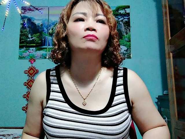 Linhanhsex2k live cam on BongaCams