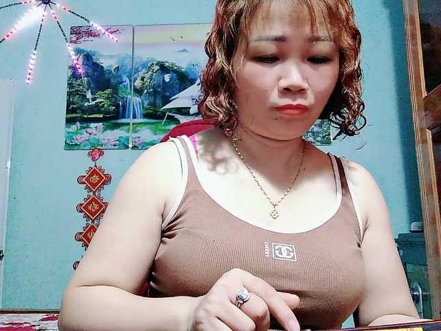 Linhanhsex2k live cam on BongaCams