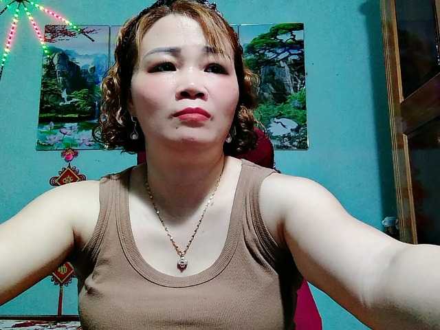 Linhanhsex2k live webcam show