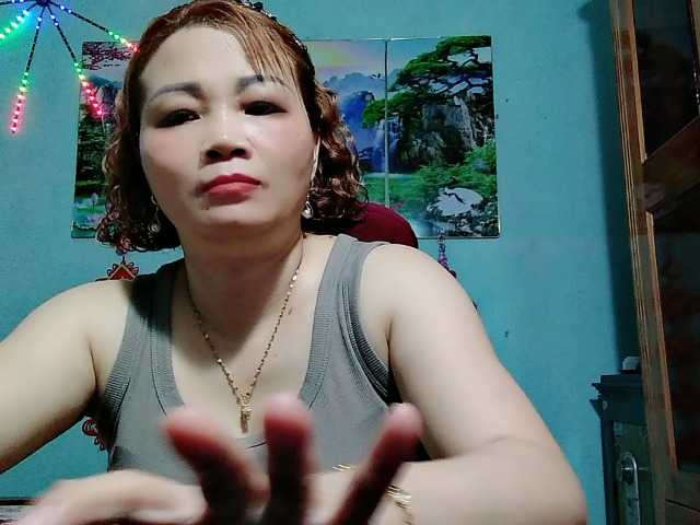 Linhanhsex2k Live Cam on BongaCams