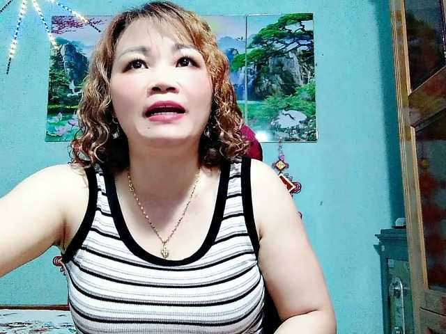 Linhanhsex2k live cam on BongaCams
