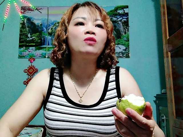 Linhanhsex2k live cam on BongaCams