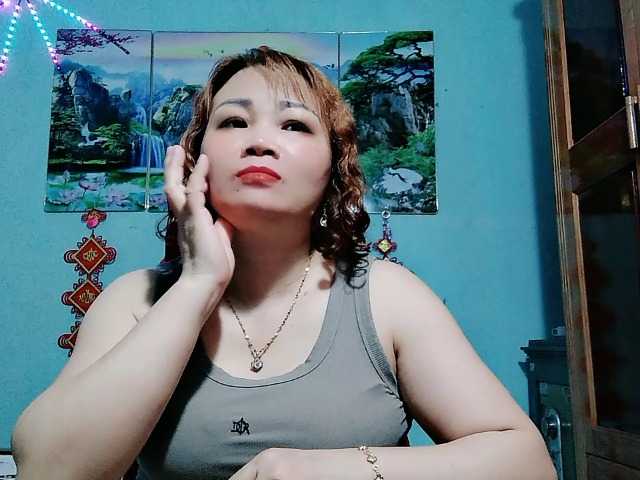 Linhanhsex2k live cam on BongaCams
