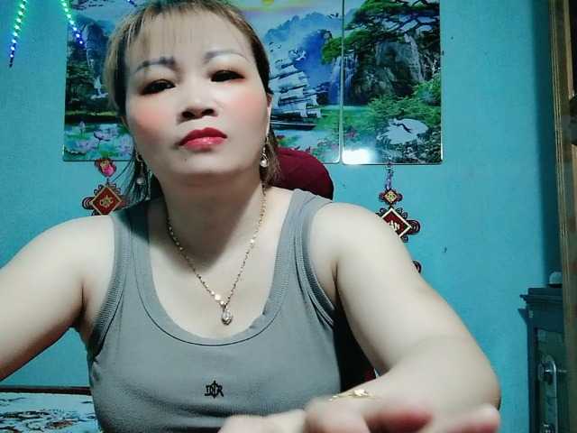 Linhanhsex2k live cam on BongaCams