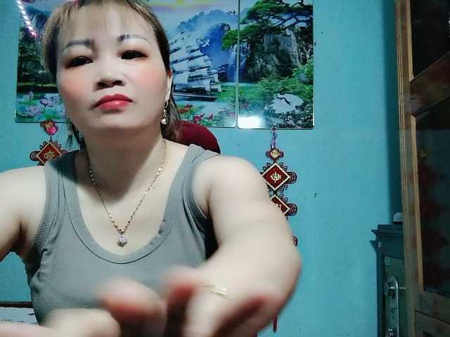 Linhanhsex2k live cam on BongaCams