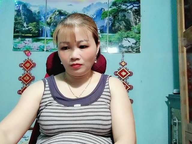 Linhanhsex2k live cam on BongaCams