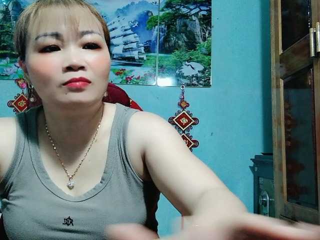 Linhanhsex2k live cam on BongaCams