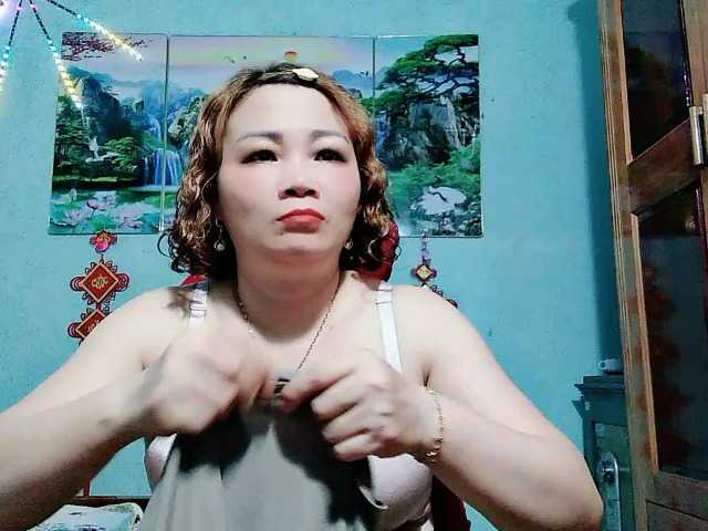 Linhanhsex2k live cam on BongaCams