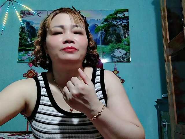 Linhanhsex2k live cam on BongaCams