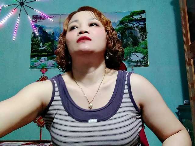 Linhanhsex2k live webcam show