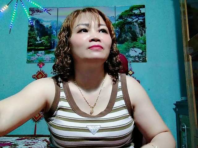 Linhanhsex2k live cam on BongaCams