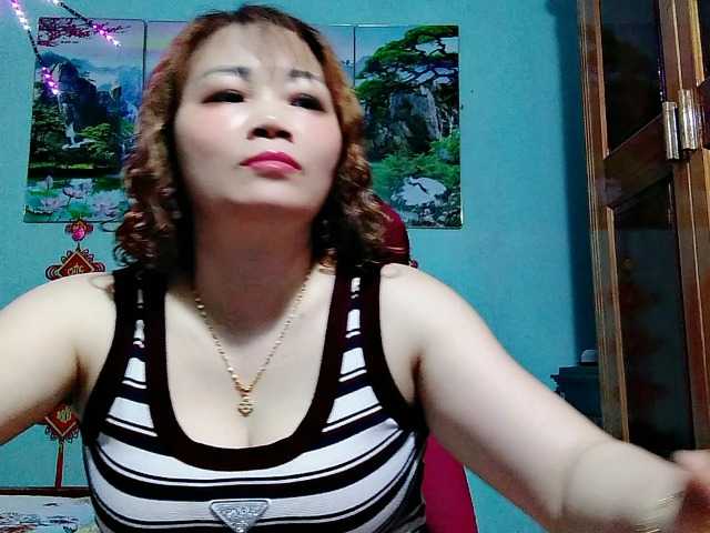Linhanhsex2k live cam on BongaCams