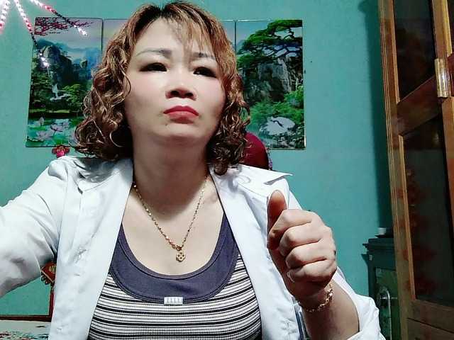 Linhanhsex2k live cam on BongaCams