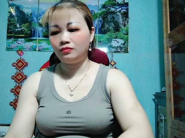 Linhanhsex2k live cam on BongaCams