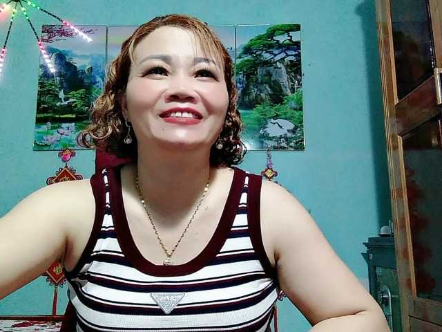 Linhanhsex2k live cam on BongaCams