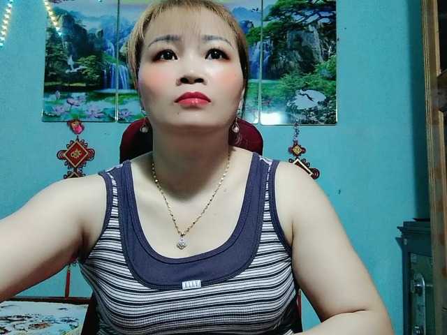 Linhanhsex2k live cam on BongaCams