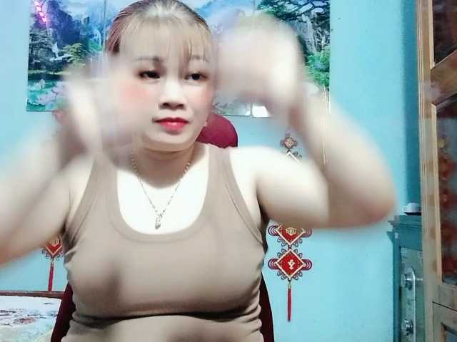 Linhanhsex2k live cam on BongaCams