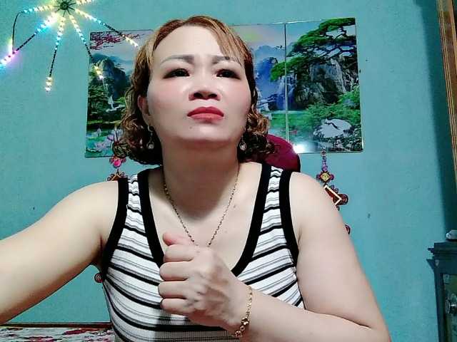 Linhanhsex2k live cam on BongaCams